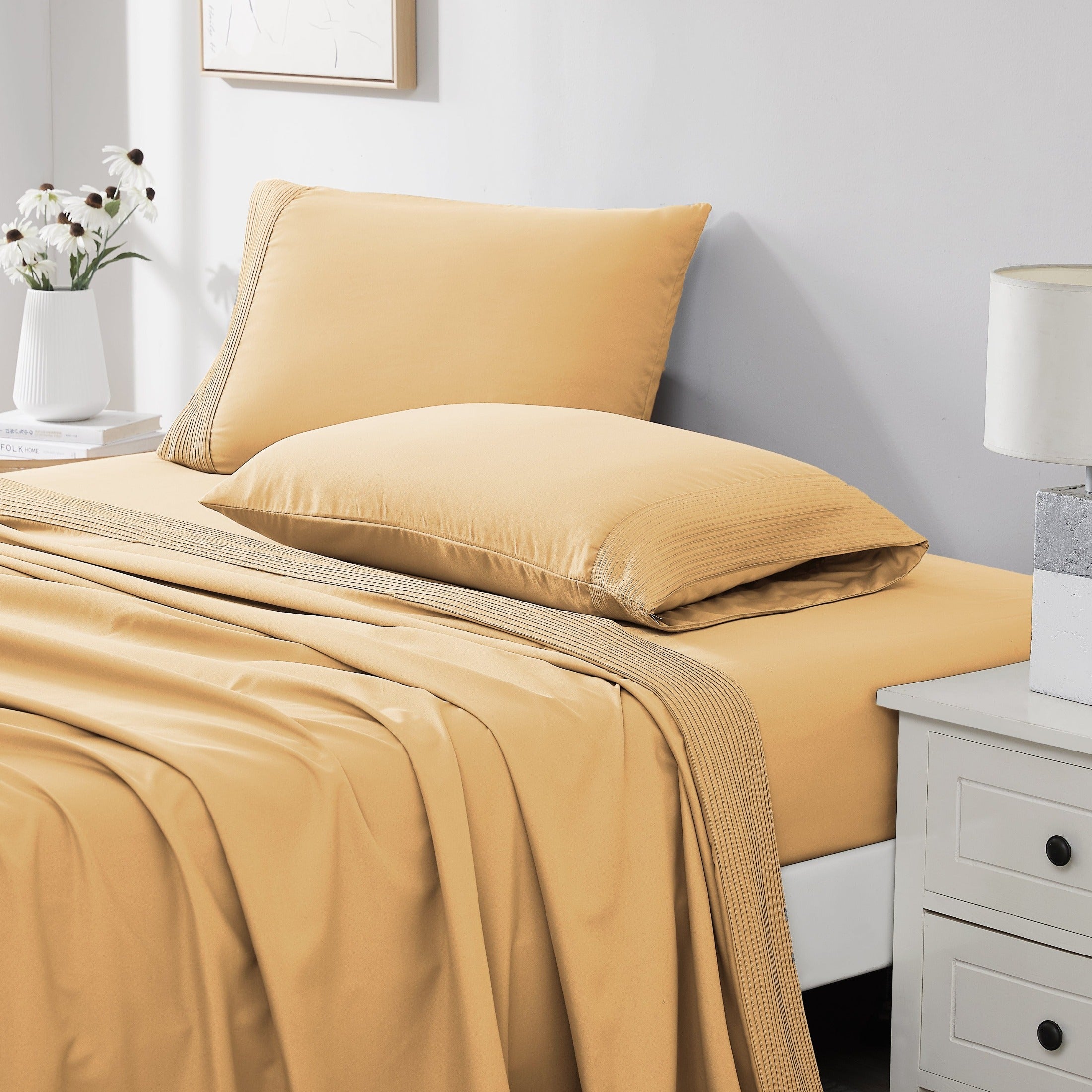 Vilano Extra Deep Pocket Pleated Sheet Set