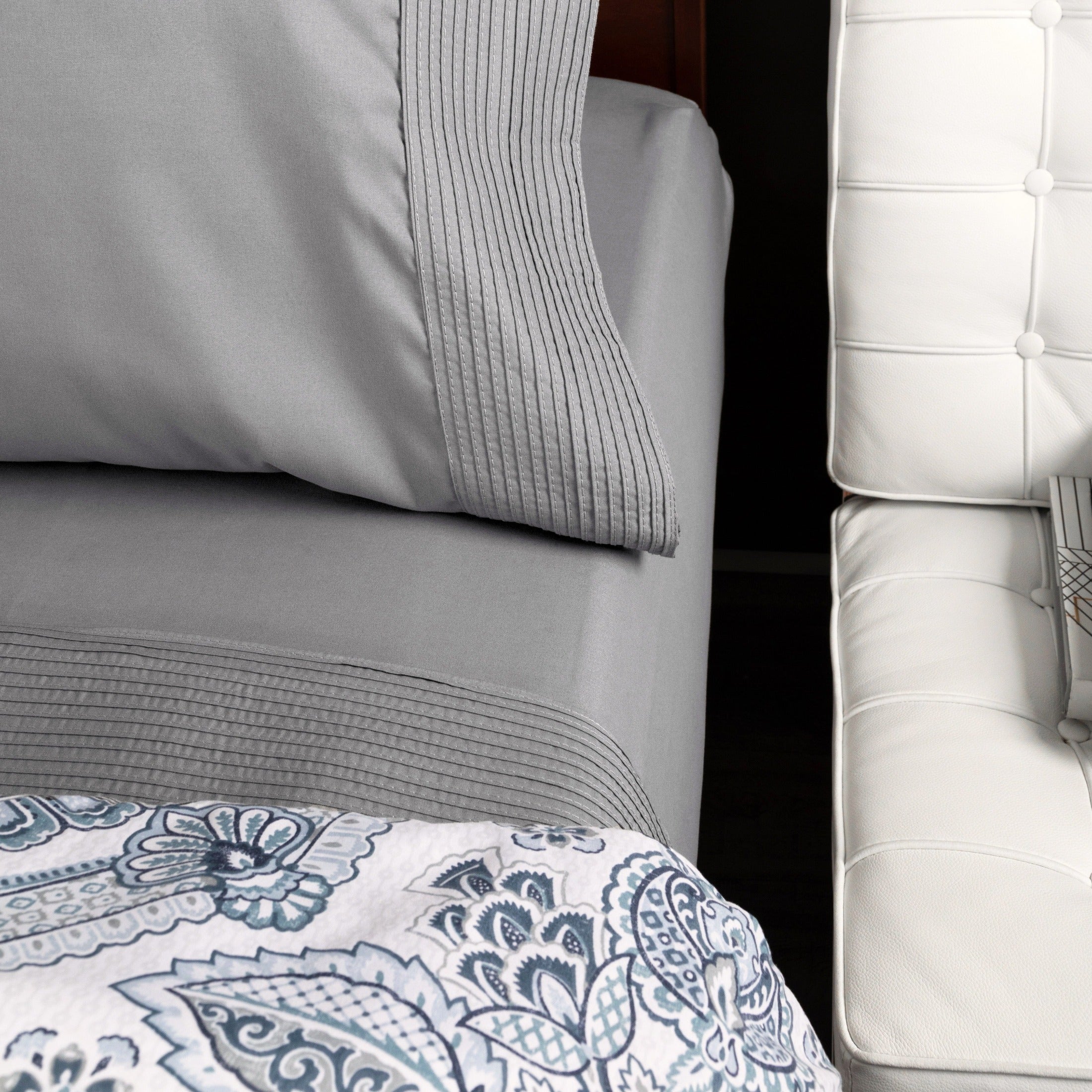 Vilano Extra Deep Pocket Pleated Sheet Set