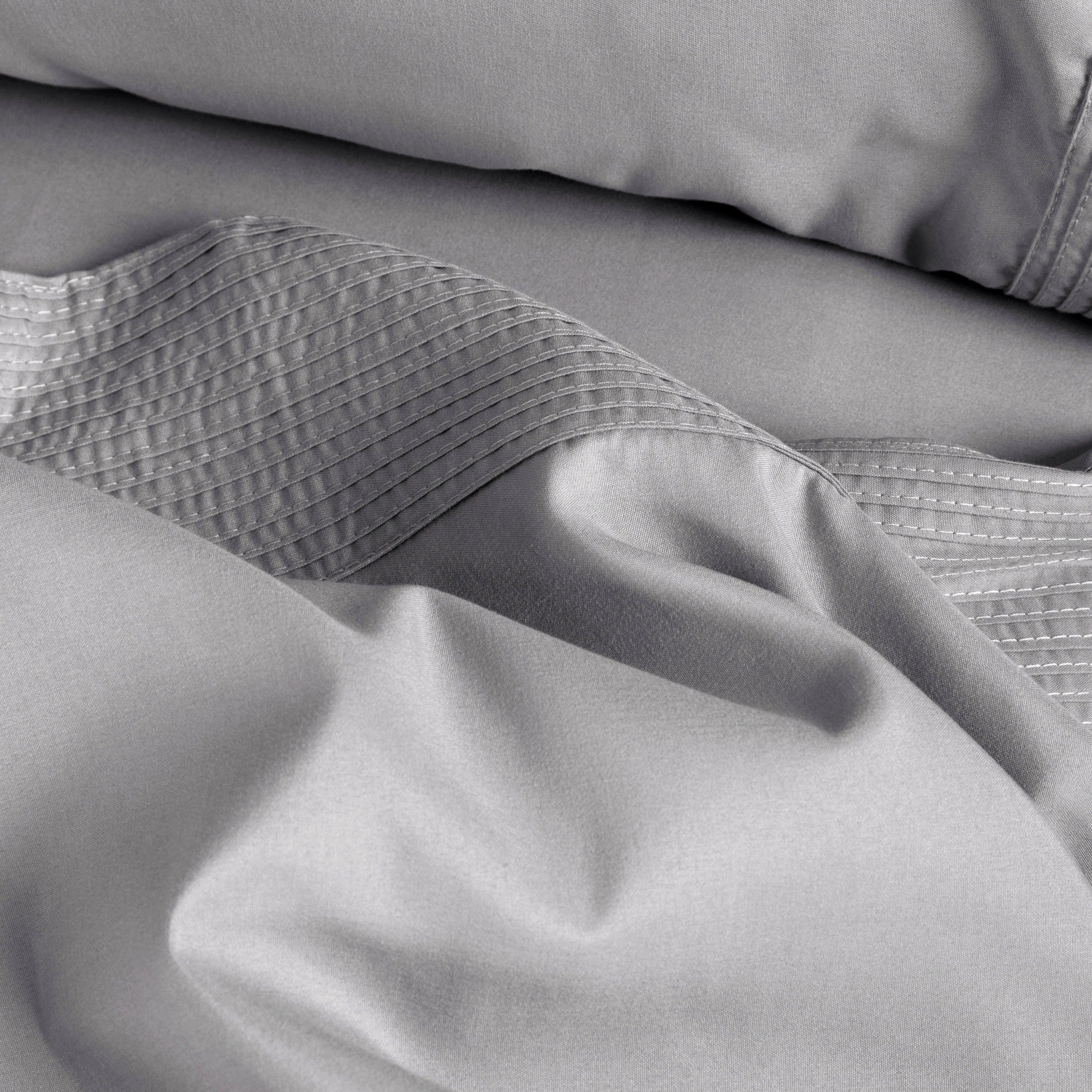 Vilano Extra Deep Pocket Pleated Sheet Set