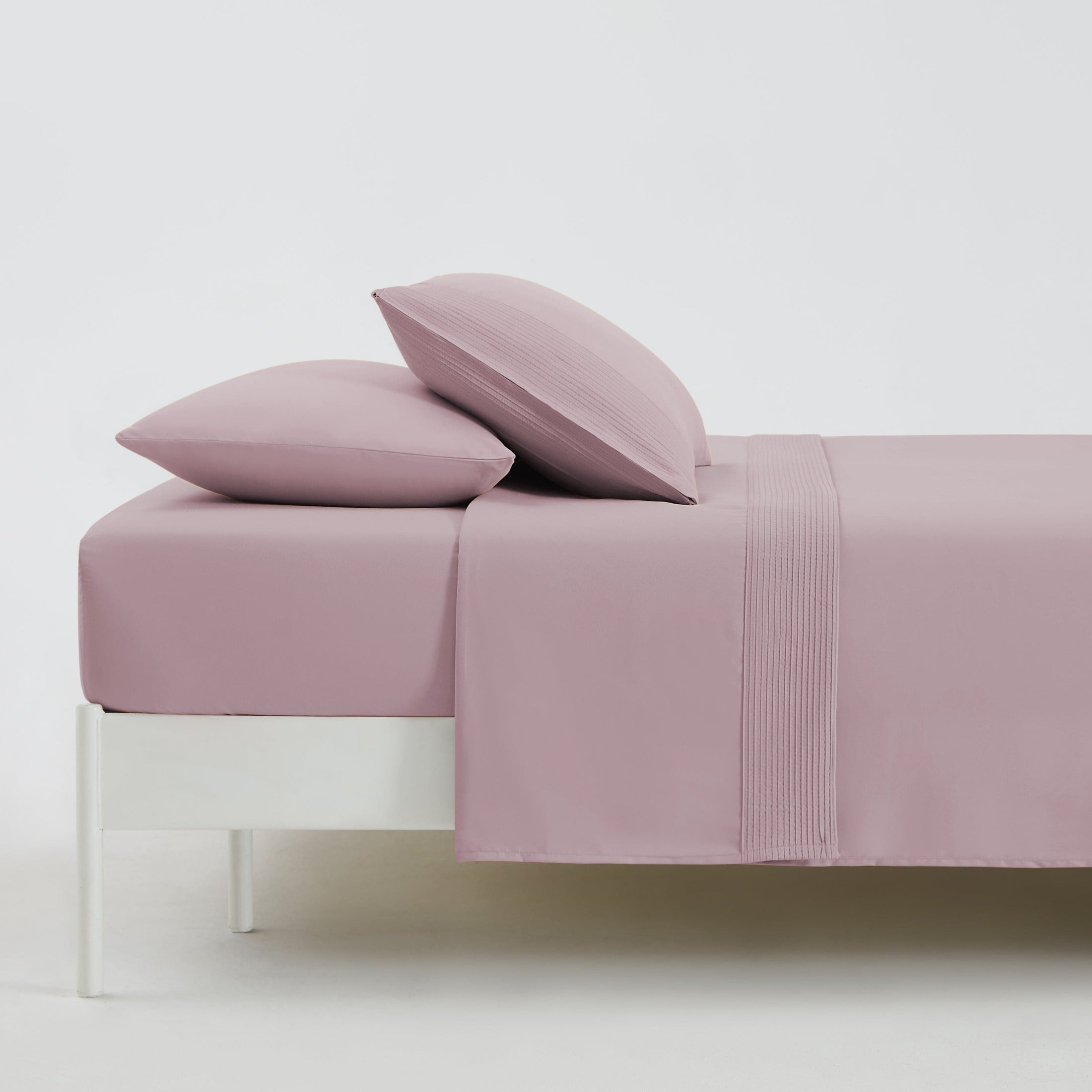 Vilano Extra Deep Pocket Pleated Sheet Set