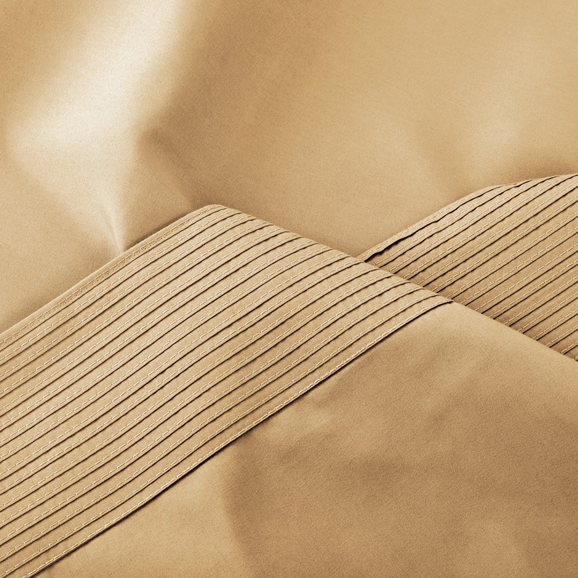 Vilano Extra Deep Pocket Pleated Sheet Set
