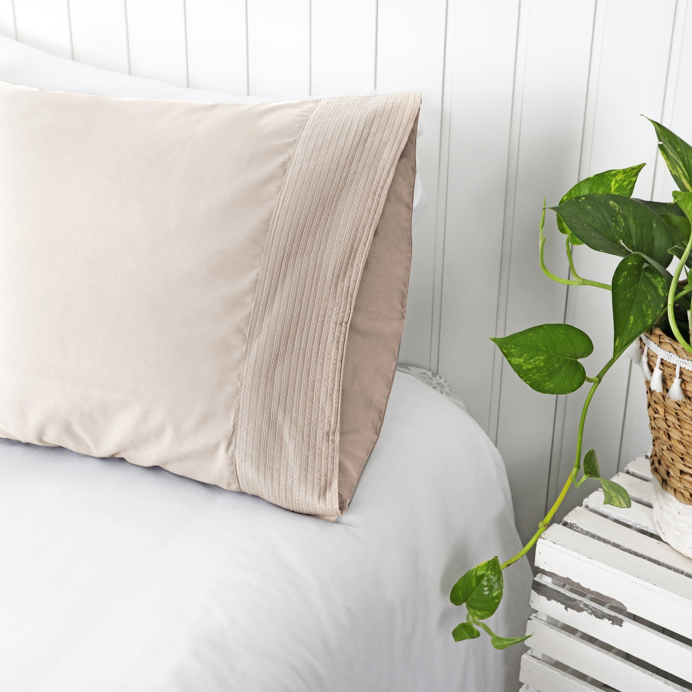 Vilano Pleated Pillow Cases