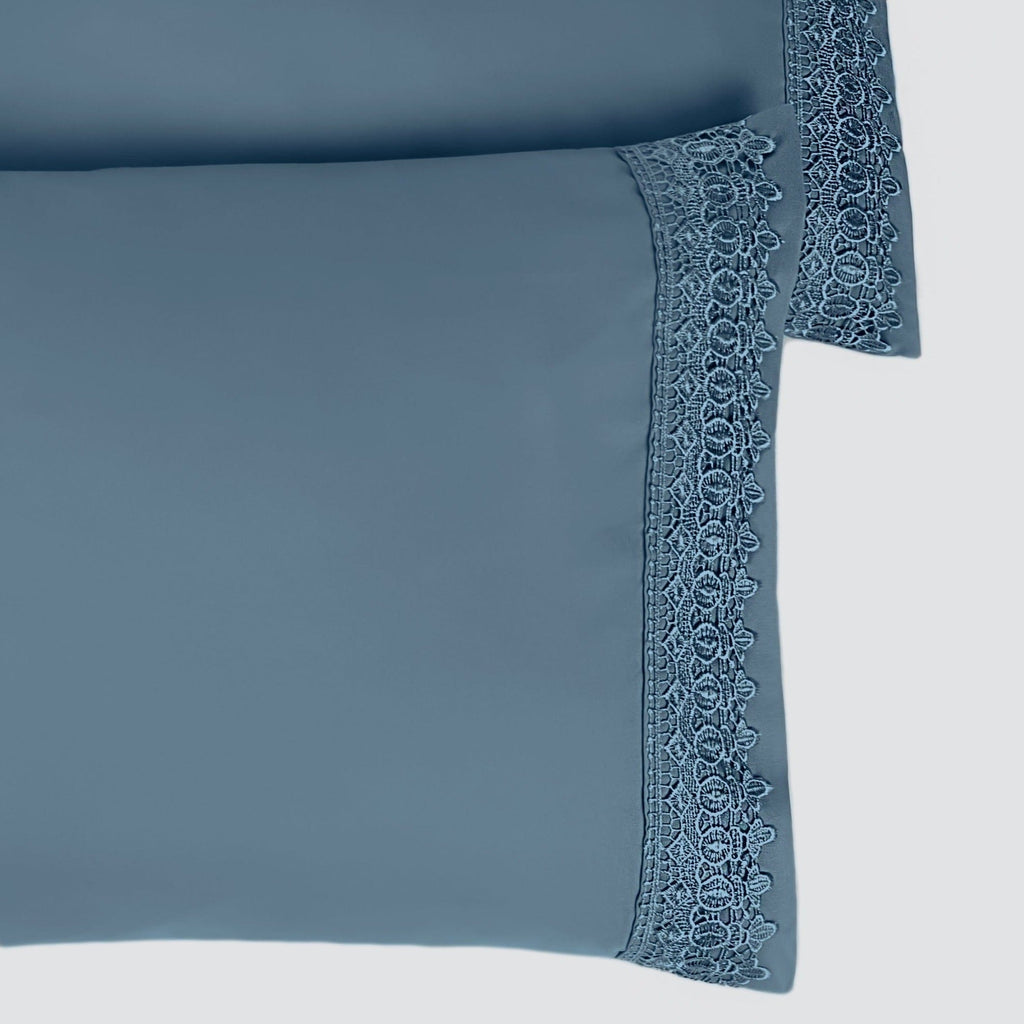 Vilano Lace Hem Pillow Cases