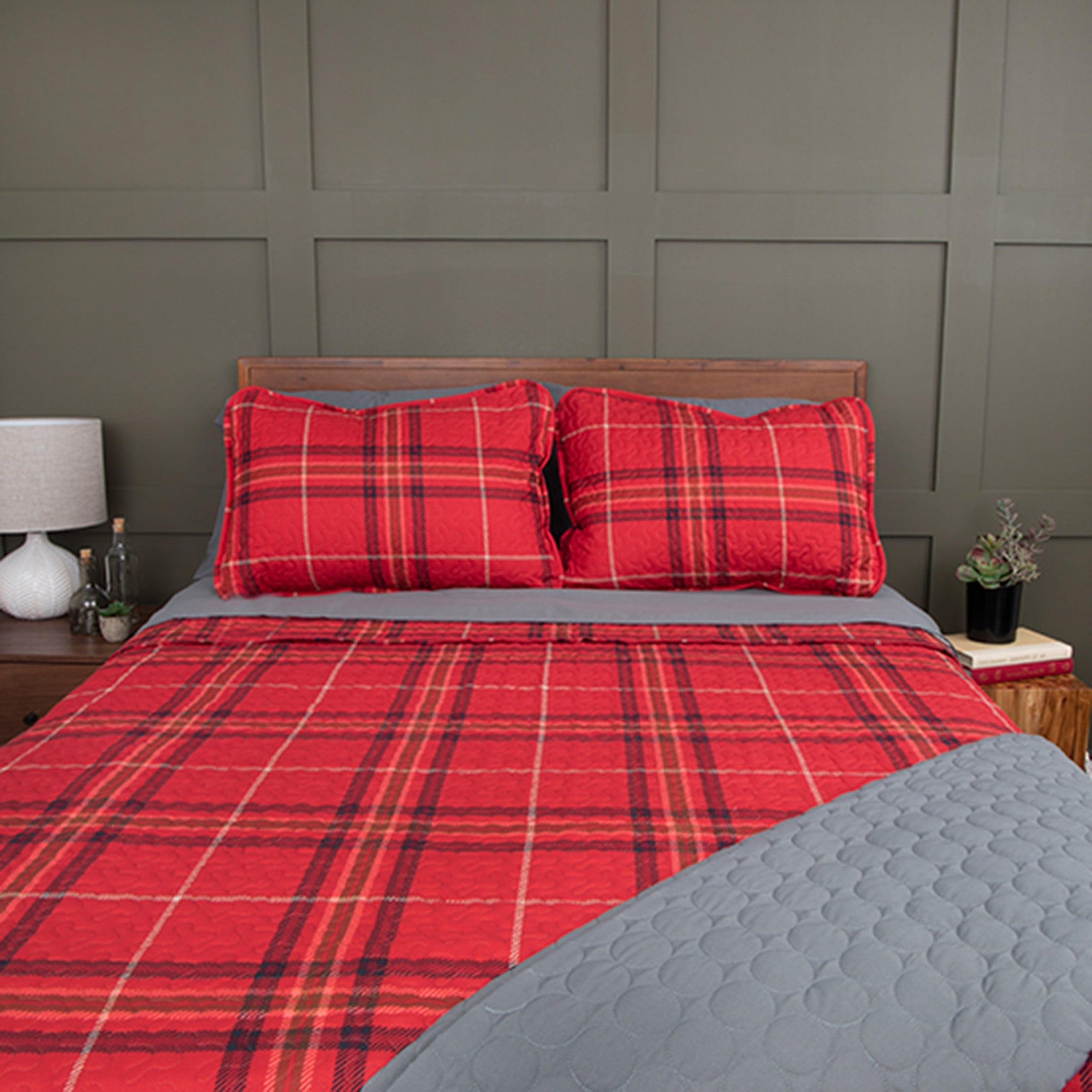 Vilano Plaid Quilt Set