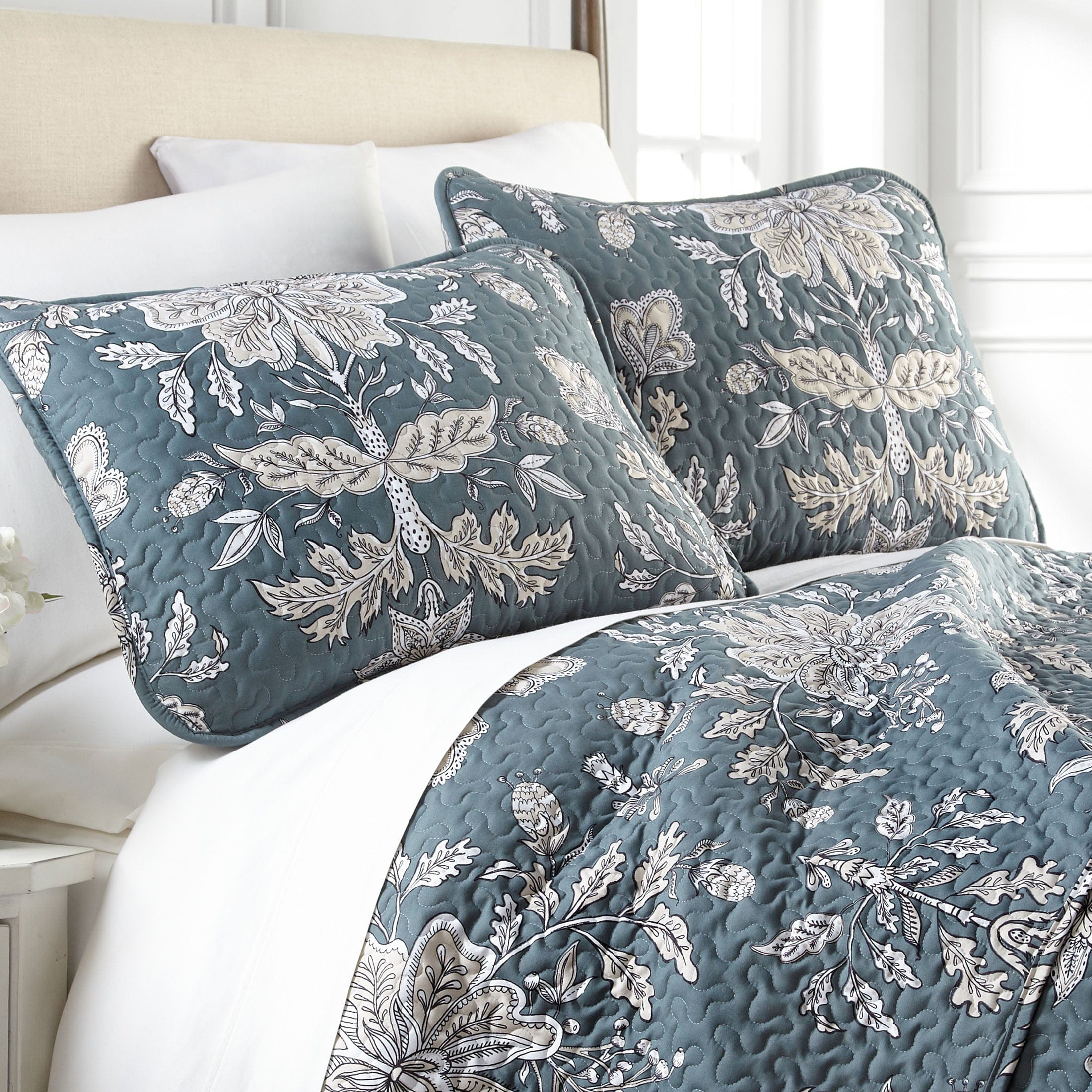 Vintage Garden Quilt Set