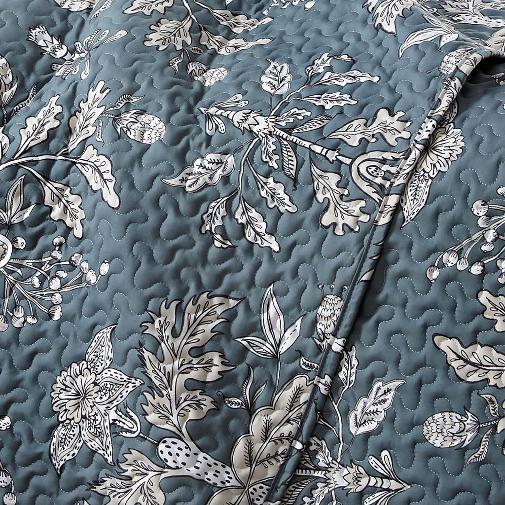 Vintage Garden Quilt Set
